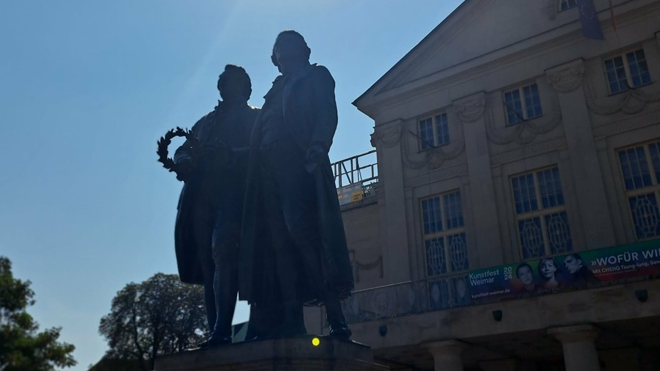  Weimar — esencja dobrych Niemiec;  Historia Weimaru potwierdza tezę Thomasa Manna, że nie było Niemiec dobrych i złych, lecz że te dobre zeszły na manowce