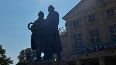  Weimar — esencja dobrych Niemiec;  Historia Weimaru potwierdza tezę Thomasa Manna, że nie było Niemiec dobrych i złych, lecz że te dobre zeszły na manowce