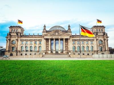 The German government wants to throw two opposition parties out of parliament  